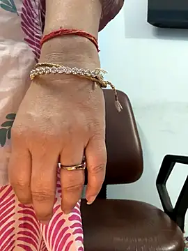 Preet Kaur 69 online show from November 20, 2025, 6:19 pm