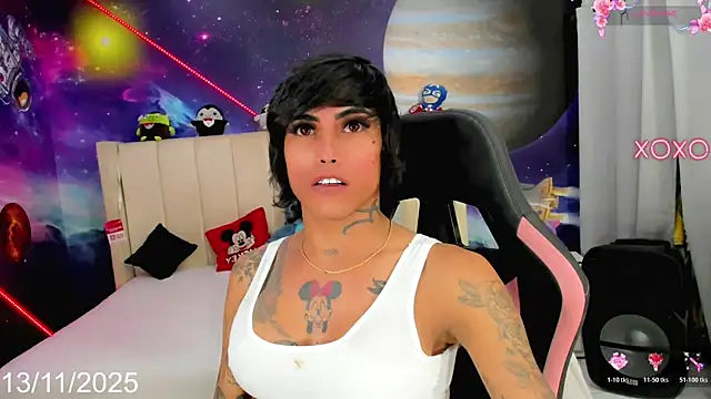 Nella Dolls online show from November 13, 2025, 8:46 pm