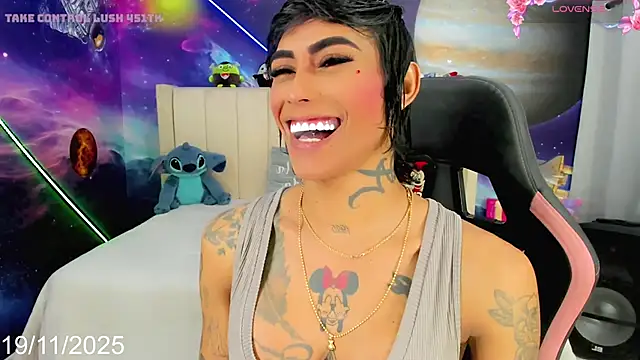 Nella Dolls online show from November 19, 2025, 10:37 am