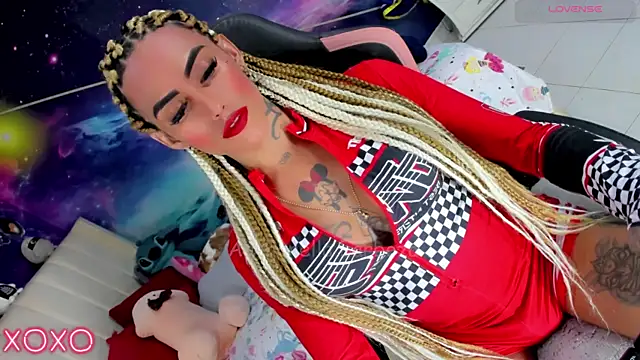 Snapshot of Nella_Dolls chatting on July 28, 2026, 1:54 pm Nella Dolls online show from July 28, 2026, 1:54 pm