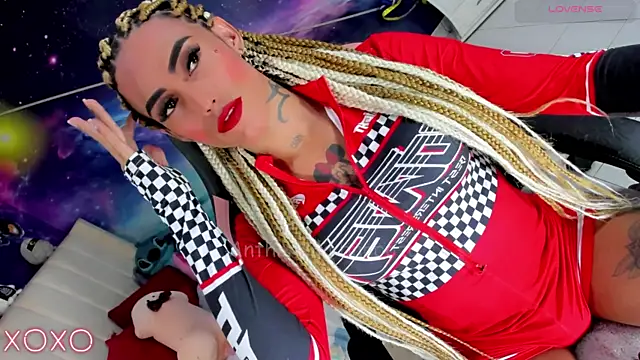 Snapshot of Nella_Dolls chatting on July 28, 2026, 2:13 pm Nella Dolls online show from July 28, 2026, 2:13 pm