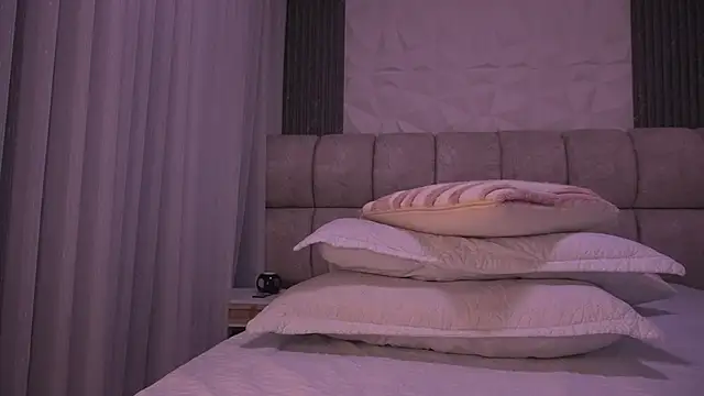 katy rioss online show from April 15, 2026, 11:59 am