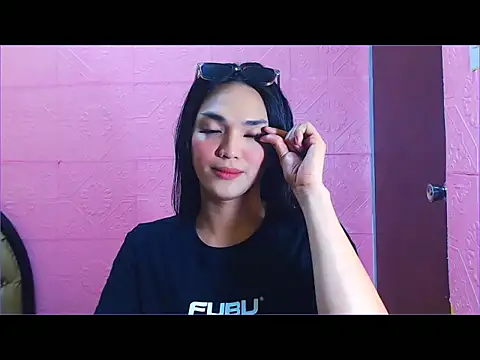 WONDERWOMAN2023 online show from October 27, 2025, 1:39 am