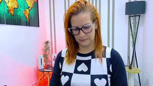 Britney taylor  online show from October 24, 2025, 12:09 am