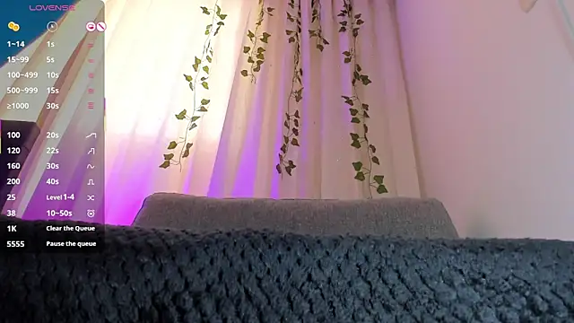 Snapshot of ADELINA_CONTE chatting on November 21, 2025, 1:54 pm ADELINA CONTE online show from November 21, 2025, 1:54 pm