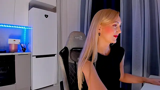 HotyPlays online show from February 13, 2025, 1:05 pm