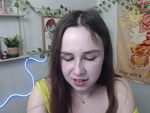 VeryVeryVeryShy  online show from April 18, 2026, 5:48 pm