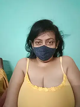 Snapshot of love_suman chatting on May 21, 2026, 2:03 pm love suman online show from May 21, 2026, 2:03 pm