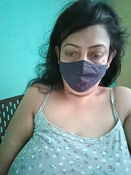 Snapshot of love_suman chatting on June 1, 2026, 12:44 am love suman online show from June 1, 2026, 12:44 am