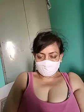 Snapshot of love_suman chatting on June 4, 2026, 6:07 am love suman online show from June 4, 2026, 6:07 am