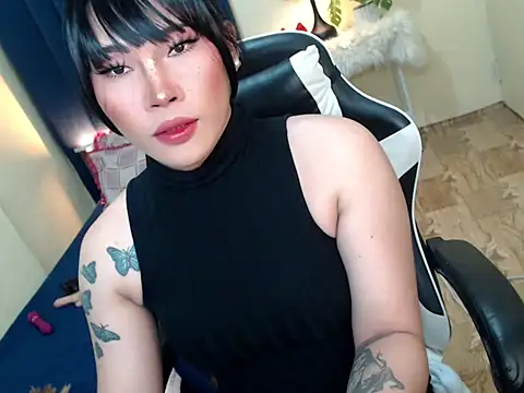 Ur Fantastic Lina online show from September 21, 2025, 3:28 pm