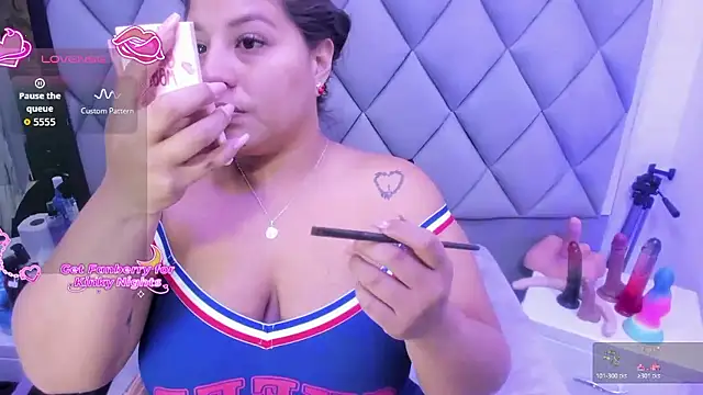 Snapshot of Luci_SexDeep chatting on January 17, 2026, 3:21 am Luci SexDeep online show from January 17, 2026, 3:21 am