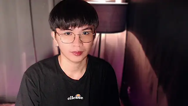 Sexy Handsome Drex online show from February 25, 2025, 9:09 am