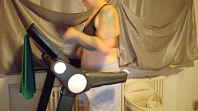 Snapshot of wetgerman_2 chatting on October 7, 2025, 11:00 am wetgerman 2 online show from October 7, 2025, 11:00 am