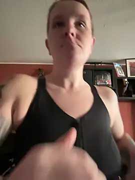 Snapshot of wetgerman_2 chatting on March 18, 2025, 10:39 am wetgerman 2 online show from March 18, 2025, 10:39 am