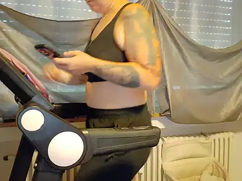 Snapshot of wetgerman_2 chatting on September 23, 2025, 10:00 am wetgerman 2 online show from September 23, 2025, 10:00 am