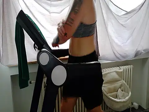 Snapshot of wetgerman_2 chatting on October 9, 2025, 11:22 am wetgerman 2 online show from October 9, 2025, 11:22 am