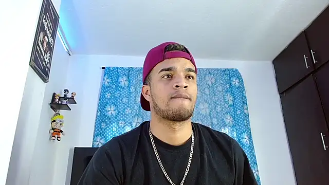 Snapshot of Bigcock_21cm_ chatting on February 3, 2025, 10:21 pm Bigcock 21cm online show from February 3, 2025, 10:21 pm