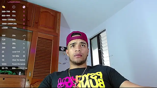 Snapshot of Bigcock_21cm_ chatting on February 27, 2025, 5:05 pm Bigcock 21cm online show from February 27, 2025, 5:05 pm