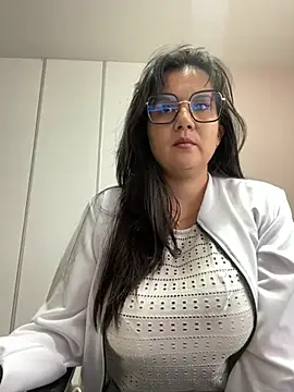 Snapshot of SWEETLILY18 chatting on February 22, 2025, 2:41 pm SWEETLILY18 online show from February 22, 2025, 2:41 pm