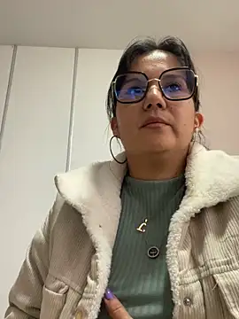 Snapshot of SWEETLILY18 chatting on March 14, 2025, 3:03 pm SWEETLILY18 online show from March 14, 2025, 3:03 pm