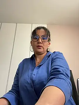 Snapshot of SWEETLILY18 chatting on February 24, 2025, 2:26 pm SWEETLILY18 online show from February 24, 2025, 2:26 pm