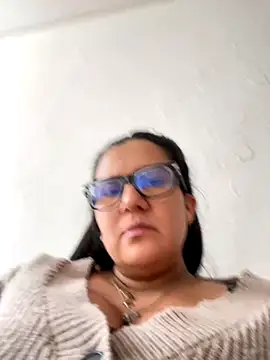 Snapshot of SWEETLILY18 chatting on October 12, 2025, 3:35 pm SWEETLILY18 online show from October 12, 2025, 3:35 pm