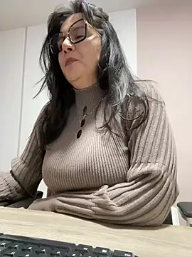 Snapshot of SWEETLILY18 chatting on February 21, 2025, 11:11 am SWEETLILY18 online show from February 21, 2025, 11:11 am