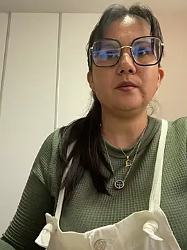 Snapshot of SWEETLILY18 chatting on February 11, 2025, 2:35 pm SWEETLILY18 online show from February 11, 2025, 2:35 pm