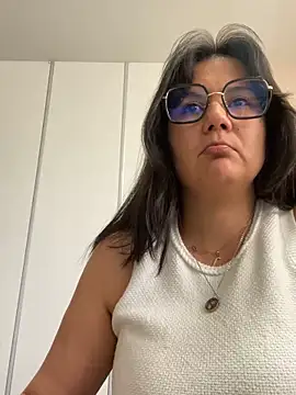 Snapshot of SWEETLILY18 chatting on February 18, 2025, 2:38 pm SWEETLILY18 online show from February 18, 2025, 2:38 pm