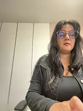 Snapshot of SWEETLILY18 chatting on February 19, 2025, 2:33 pm SWEETLILY18 online show from February 19, 2025, 2:33 pm