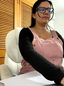 Snapshot of SWEETLILY18 chatting on September 11, 2025, 10:10 pm SWEETLILY18 online show from September 11, 2025, 10:10 pm