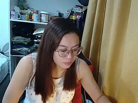 crizzybel online show from April 16, 2026, 9:04 pm