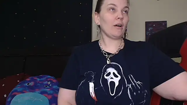 Snapshot of ToxicLilly chatting on November 9, 2025, 9:57 am ToxicLilly online show from November 9, 2025, 9:57 am