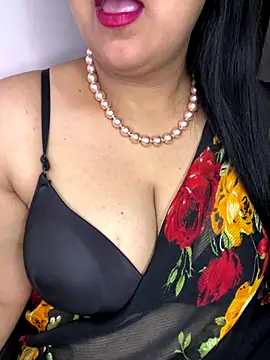 Snapshot of Zoya_Varma004 chatting on December 22, 2025, 6:13 am Zoya Varma004 online show from December 22, 2025, 6:13 am