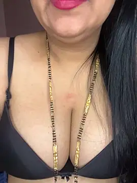 Snapshot of Zoya_Varma004 chatting on November 16, 2025, 5:12 am Zoya Varma004 online show from November 16, 2025, 5:12 am