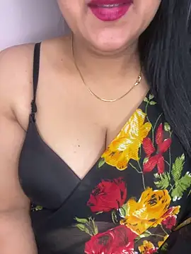 Snapshot of Zoya_Varma004 chatting on November 25, 2025, 11:10 am Zoya Varma004 online show from November 25, 2025, 11:10 am