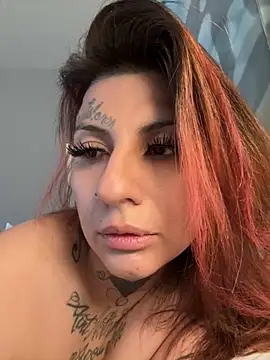 Snapshot of prettypurplep chatting on November 4, 2025, 2:43 pm prettypurplep online show from November 4, 2025, 2:43 pm