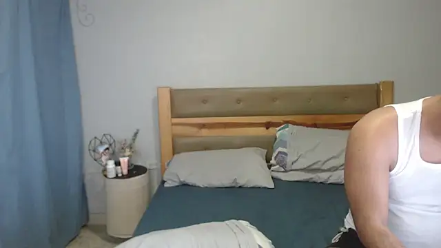 couplesex ve online show from October 10, 2025, 1:01 pm