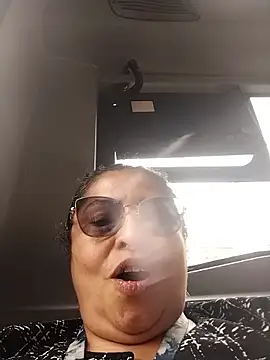 Keyla01  online show from January 10, 2026, 8:26 pm