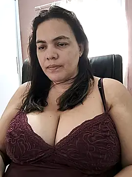 Snapshot of pretty_architect chatting on November 7, 2025, 4:11 pm pretty architect online show from November 7, 2025, 4:11 pm