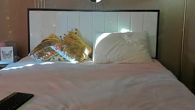 Snapshot of mailymilf chatting on October 31, 2025, 7:49 am mailymilf online show from October 31, 2025, 7:49 am