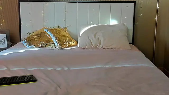 Snapshot of mailymilf chatting on November 1, 2025, 7:46 am mailymilf online show from November 1, 2025, 7:46 am