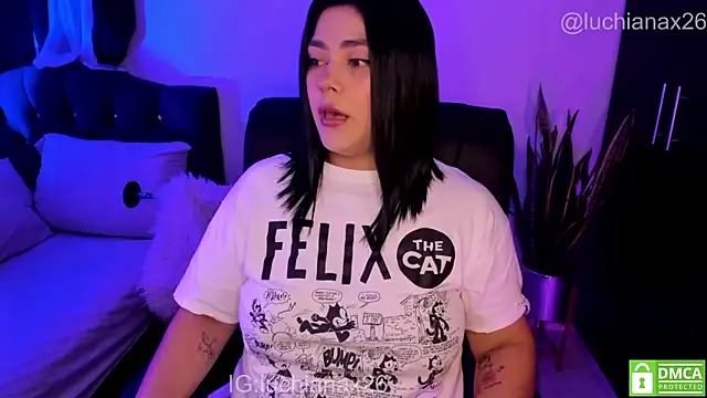 lucy26  online show from April 19, 2026, 3:18 am