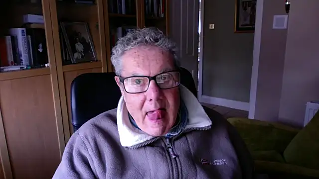 Snapshot of Oldpistolpete chatting on February 26, 2025, 9:55 am Oldpistolpete online show from February 26, 2025, 9:55 am