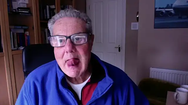 Snapshot of Oldpistolpete chatting on February 17, 2025, 1:33 pm Oldpistolpete online show from February 17, 2025, 1:33 pm