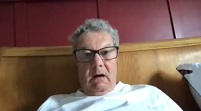 Snapshot of Oldpistolpete chatting on March 7, 2025, 9:29 am Oldpistolpete online show from March 7, 2025, 9:29 am