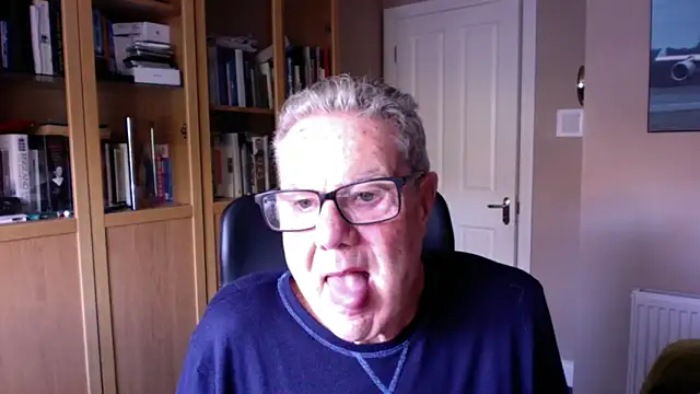 Snapshot of Oldpistolpete chatting on October 28, 2025, 10:14 am Oldpistolpete online show from October 28, 2025, 10:14 am