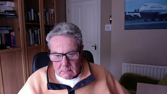 Snapshot of Oldpistolpete chatting on December 30, 2024, 3:02 pm Oldpistolpete online show from December 30, 2024, 3:02 pm