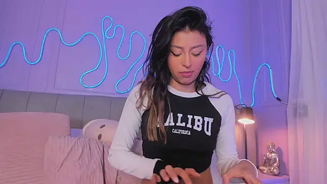 Snapshot of Sofly_s chatting on September 9, 2025, 12:03 pm Sofly s online show from September 9, 2025, 12:03 pm